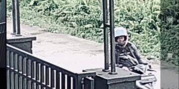 Viral! Aksi Pencurian Pot Bunga Terekam di Pontianak, Pelaku Diduga Sudah Dikenali Warga