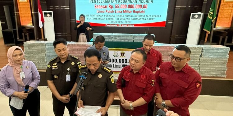 Kejati Kalbar Amankan Rp170 Miliar dari Kasus Bauksit, Tersangka Belum Diumumkan
