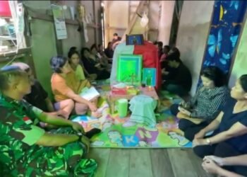 Air Mata Ibu Iringi Kepulangan Praka Aprianus di Sintang, Kenangan Terakhir Jadi Luka Mendalam