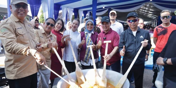 Pangan Lokal Kalbar Mendunia, Erlina Gandeng Juara MasterChef di Festival Kuliner Terbesar