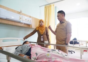 Korban Dugaan Keracunan Makanan Capai 56 Orang, Pemkot Pontianak Tanggung Seluruh Biaya Perawatan
