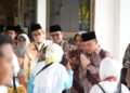 Gubernur Ria Norsan Sambut Kepulangan Perdana Jemaah Haji Kalbar di Batam