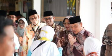 Gubernur Ria Norsan Sambut Kepulangan Perdana Jemaah Haji Kalbar di Batam