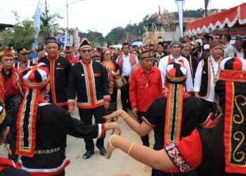 Gawia Sowa ke-186 Satukan Dayak Bidayuh Indonesia-Malaysia di Jagoi Babang