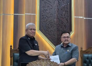 Sekda Harisson Sampaikan Jawaban Pemprov Kalbar atas Raperda Pengelolaan Barang Milik Daerah