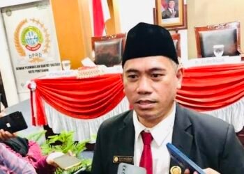 Pengibaran 1.000 Bendera di Temajuk, Satarudin: Perbatasan Harus Jadi Kebanggaan Bangsa