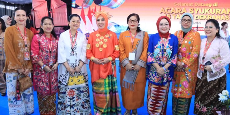 Syukuran HUT Ke-46 Dekranas, Donata Krisantus Tegaskan Komitmen Bawa Kriya Kalbar Tembus Pasar Dunia