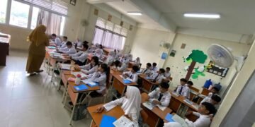 Kabut Asap Mulai Menipis, Siswa di Pontianak Kembali Tatap Muka dengan Sejumlah Pembatasan