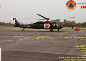 Ketapang dan Kayong Utara Masih Terbakar, Norsan Kerahkan Water Bombing