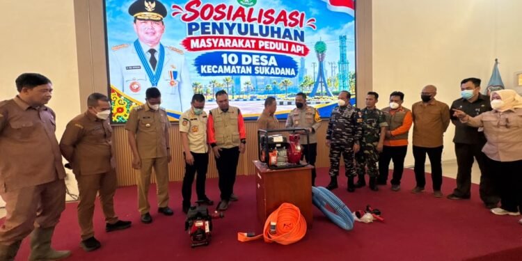 Karhutla Kayong Utara Ditangani dari Darat dan Udara, Chinook Jepang Disiapkan