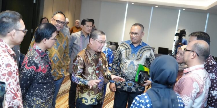 Ria Norsan Bidik BPJS Ketenagakerjaan untuk Relawan Karhutla Kalbar