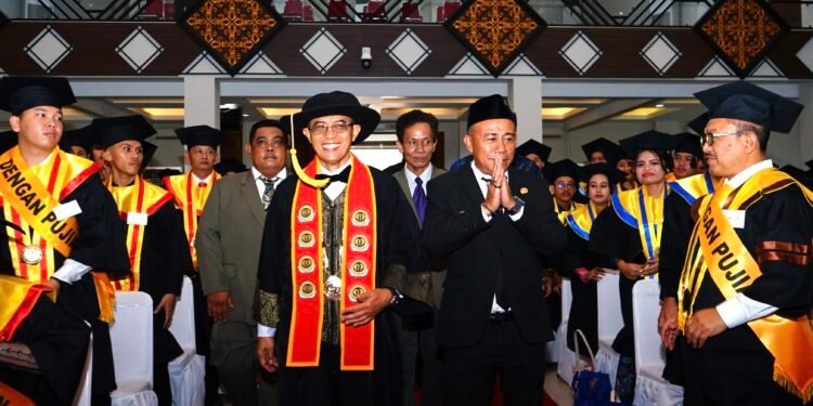 746 Lulusan UPB Diminta Tak Cepat Puas, Krisantus: Wisuda Bukan Garis Akhir